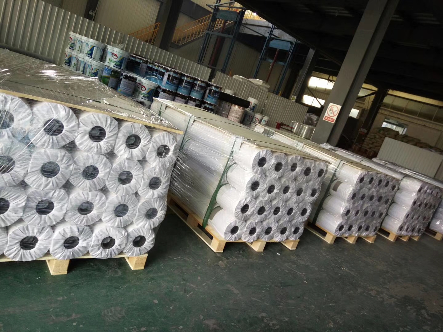 Low price pre-applied HDPE membrane from China manufacturer